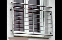 V2A Fenstergitter mit Handlauf